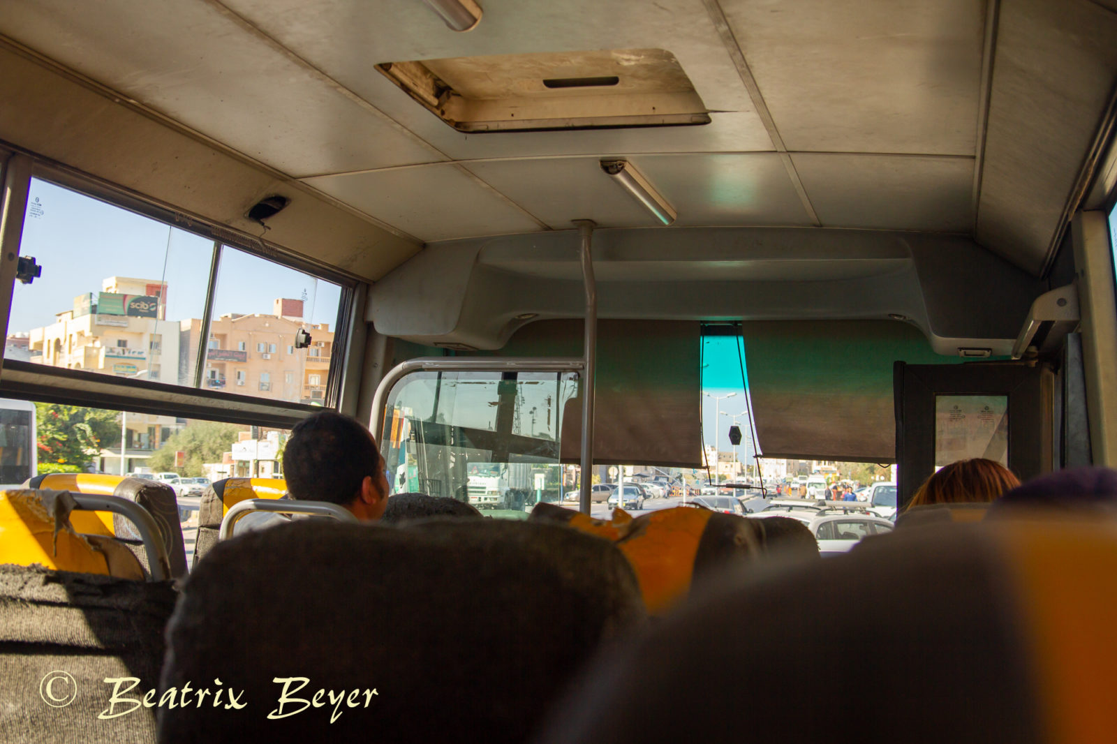 mit dem Minibus nach El Gouna