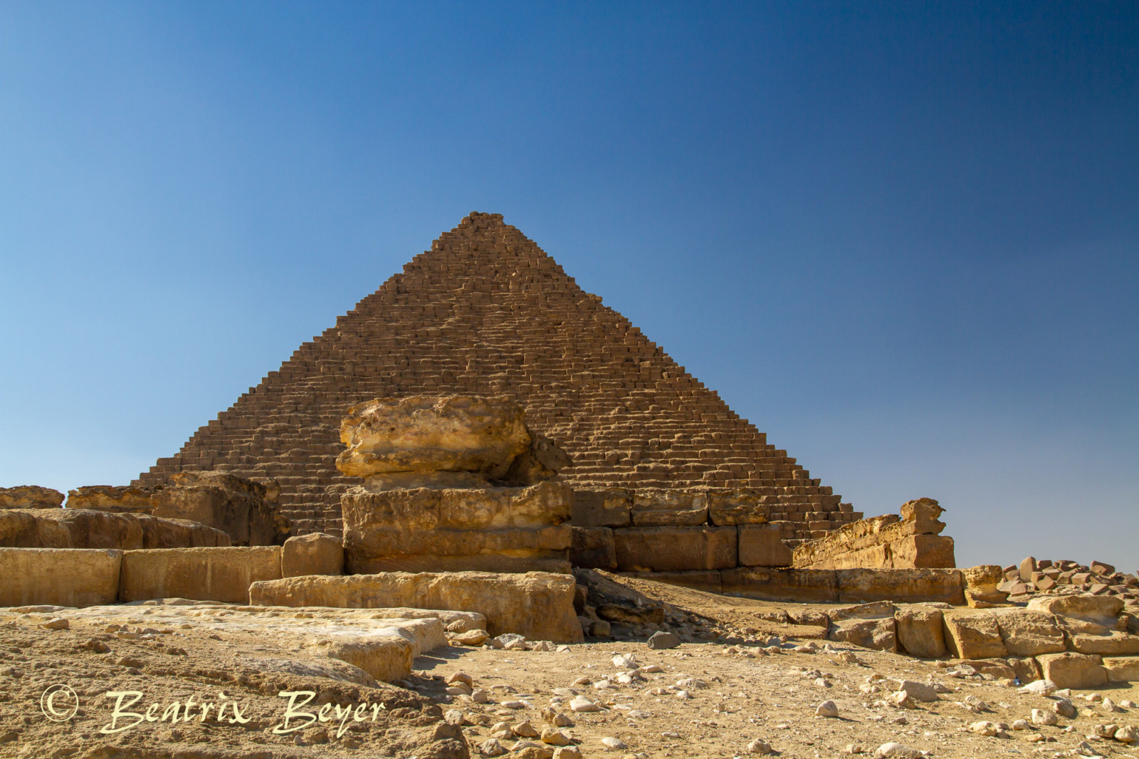 an den Pyramiden