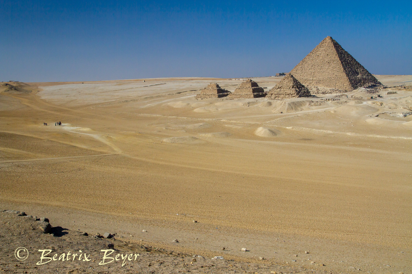 an den Pyramiden